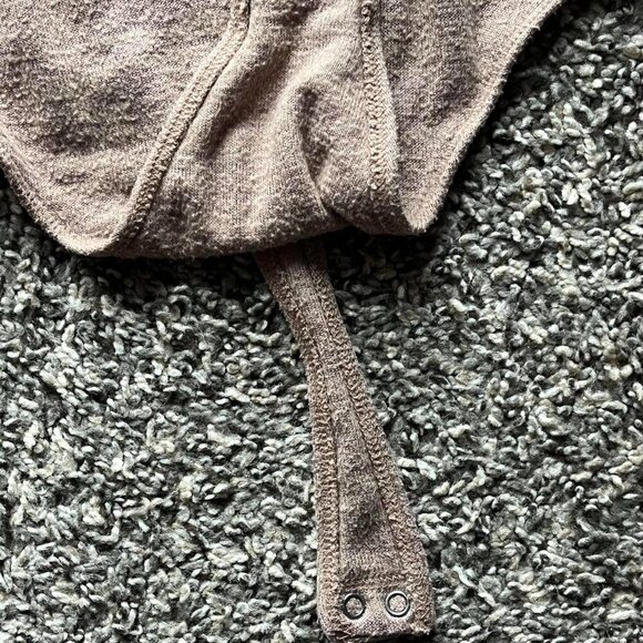 Abercrombie & Fitch Soft and Comfy Bodysuit Womens Medium Cotton Top - Picture 5 of 8